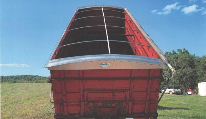 Used 1995 INTERNATIONAL 4900 Grain Truck