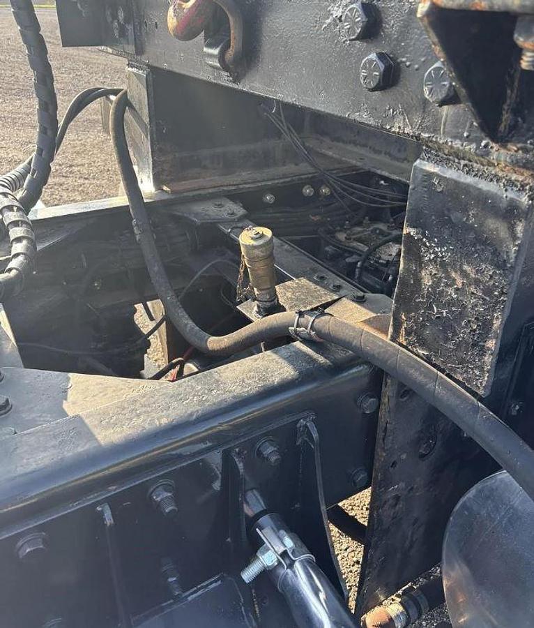 Used 2006 Kenworth T800 Wide Nose Day Cab Semi Truck