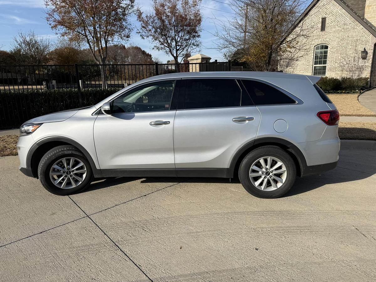 Used 2019 Kia Sorento LX 2WD
