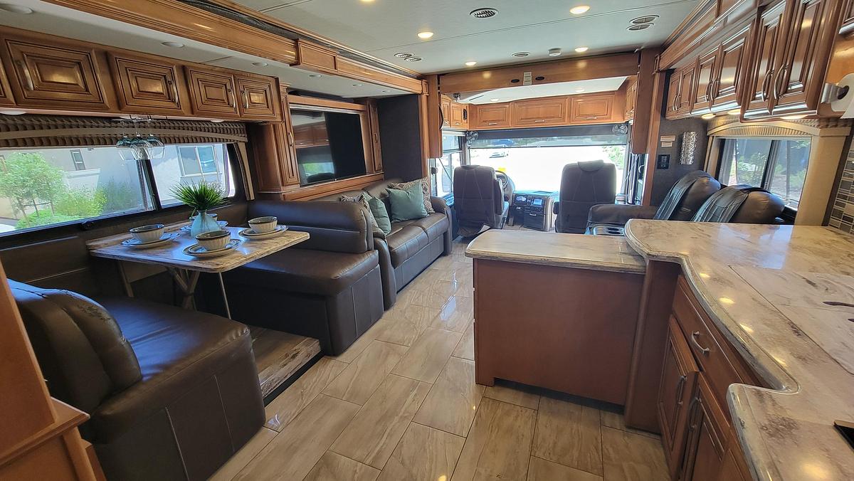 Used 2017 Thor Aria 3901 Class A Motorhome
