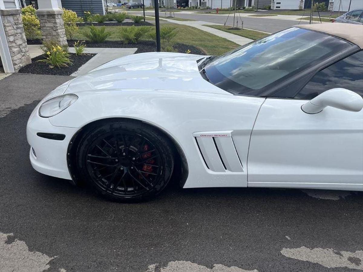 Used 2011 Chevrolet Corvette Z16 Grand Sport w/3LT Convertible