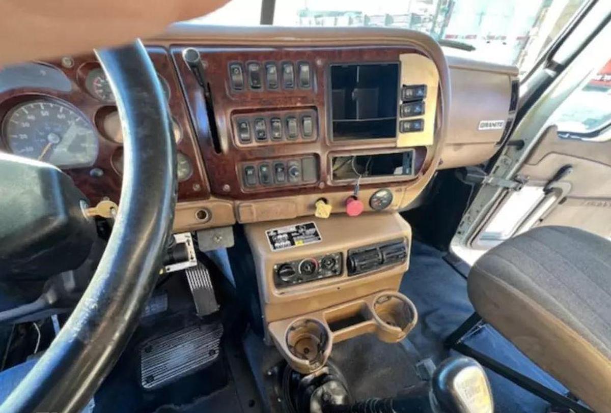 Used 2006 Palfinger PK19000 Mounted on 2006 Mack CH600