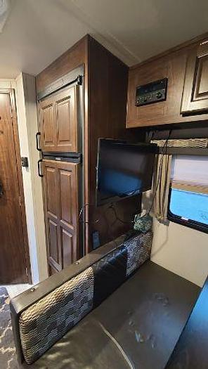 Used 2018 Palomino SolAire Expandable 147X