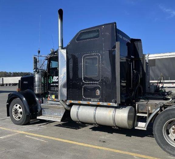 Used 2007 KENWORTH W900L