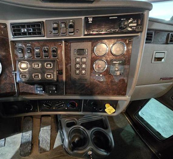 Used 2019 KENWORTH T270