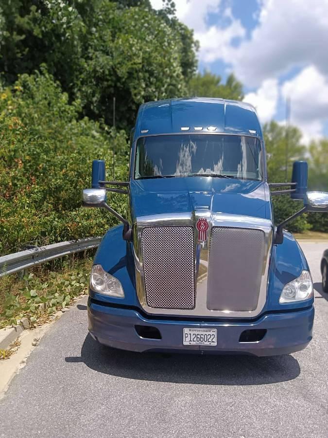 Used 2021 Kenworth T680