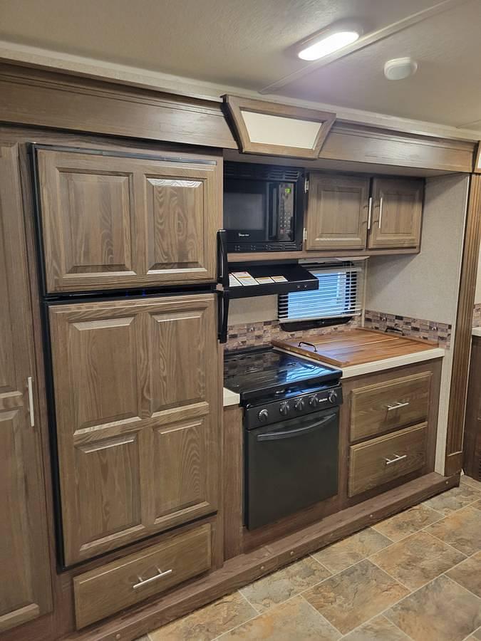 Used 2016 Forest River Rockwood Ultra Lite 2304DS Travel Trailer