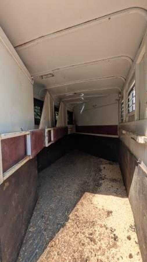 Used 1994 Logan 3 Horse Slant Load Weekender Trailer