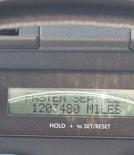 Used 2010 Freightliner Cascadia 125