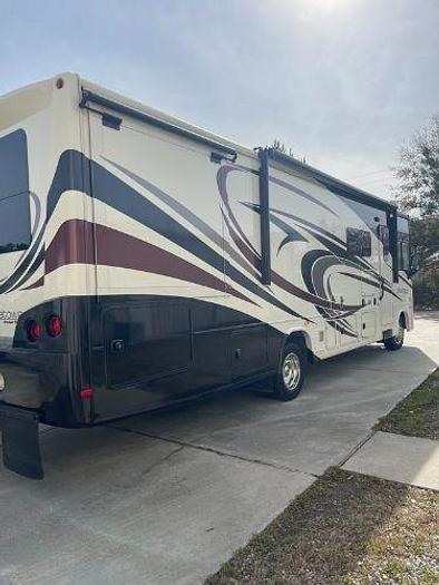Used 2017 Forest River Georgetown 329DS