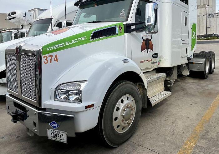 Used 2022 KENWORTH T880