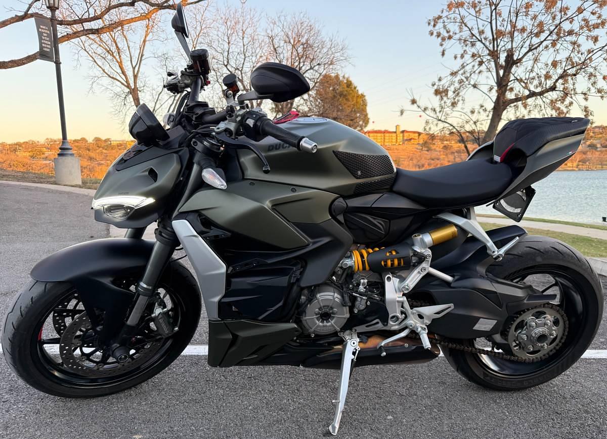 Used 2023 Ducati Streetfighter V2