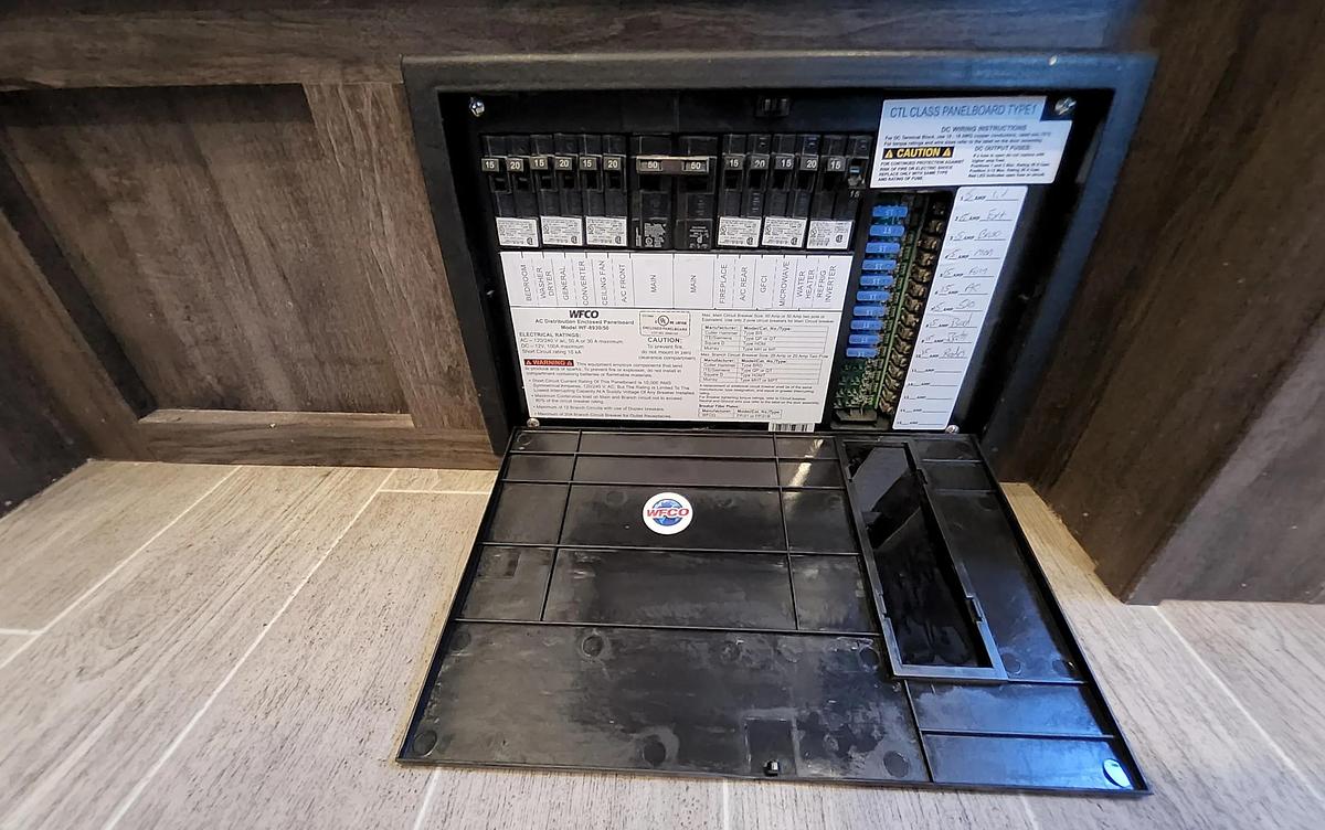 Used 2020 Heartland Bighorn Traveler 38FL Fifth Wheel