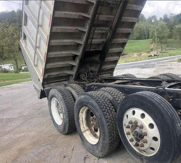 Used 2006 Mack Granite CV713