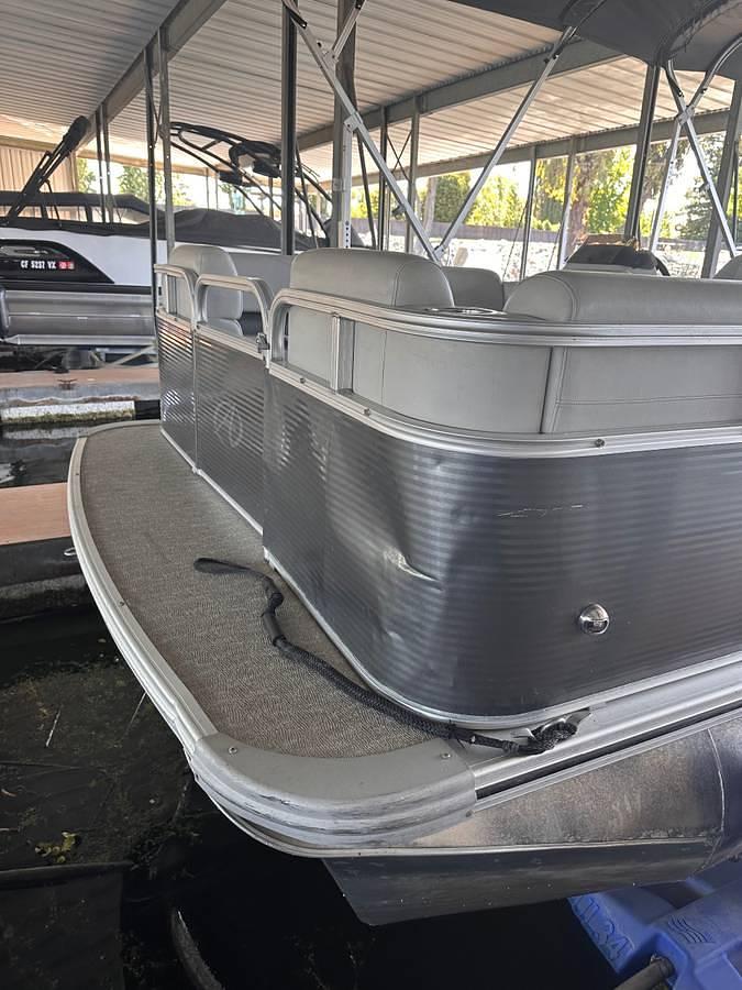 Used 2020 Avalon Venture