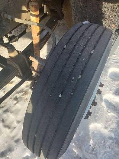 Used 1990 Freightliner FLD120