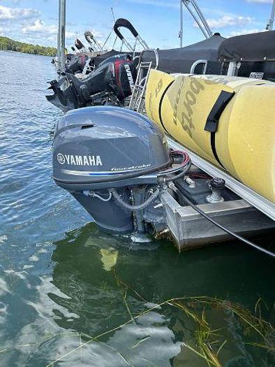 Used 2021 Sylvan Mirage 820 Pontoon