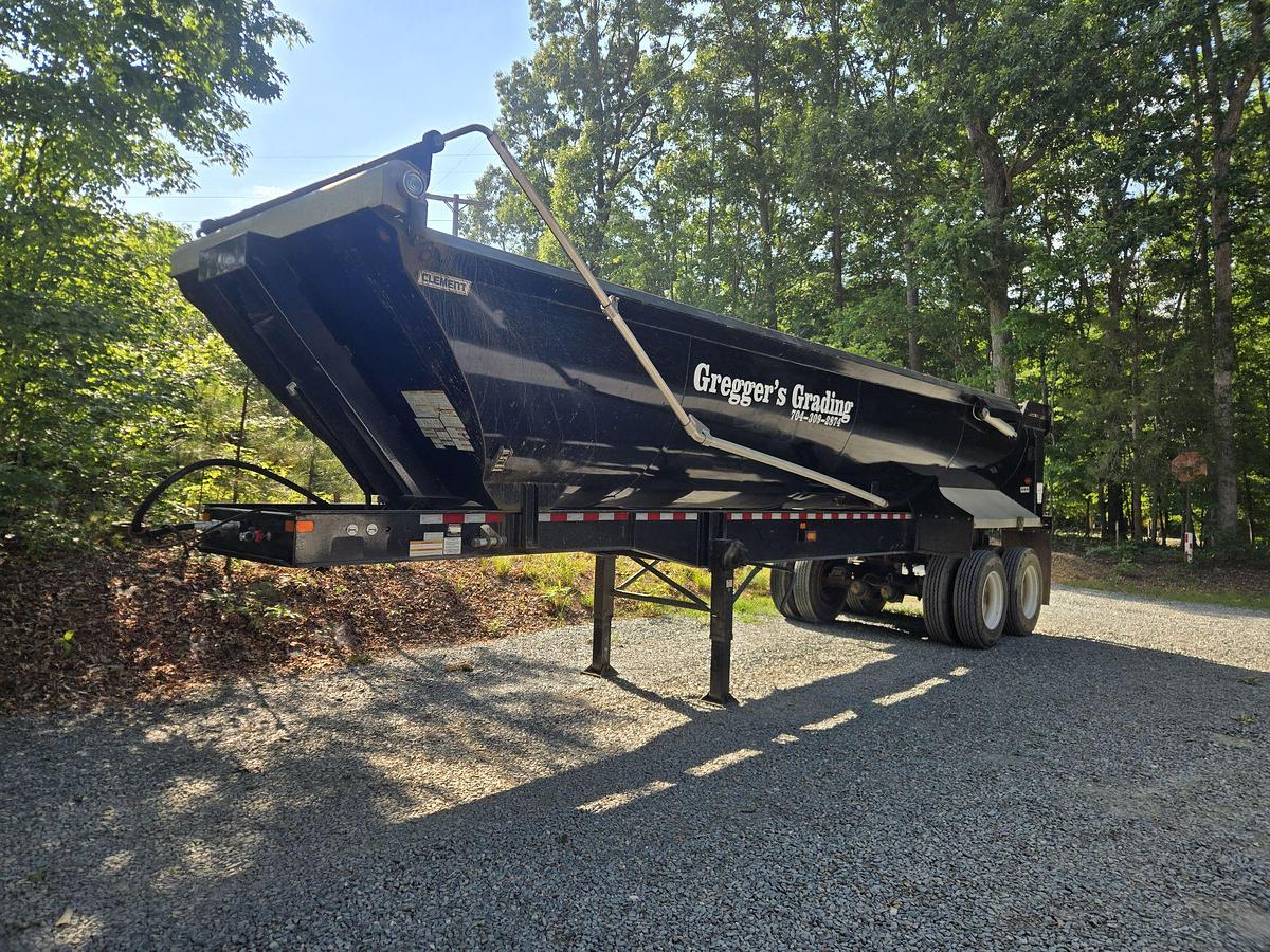 Used 2022 Clement Trailer