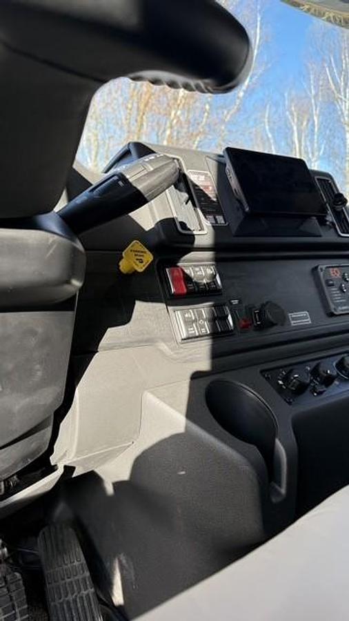 Used 2025 Renegade Valencia 38RW