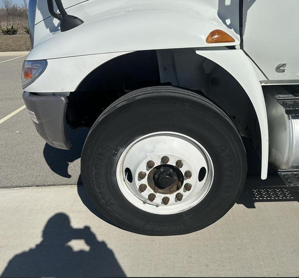 Used 2020 International MV Box Truck