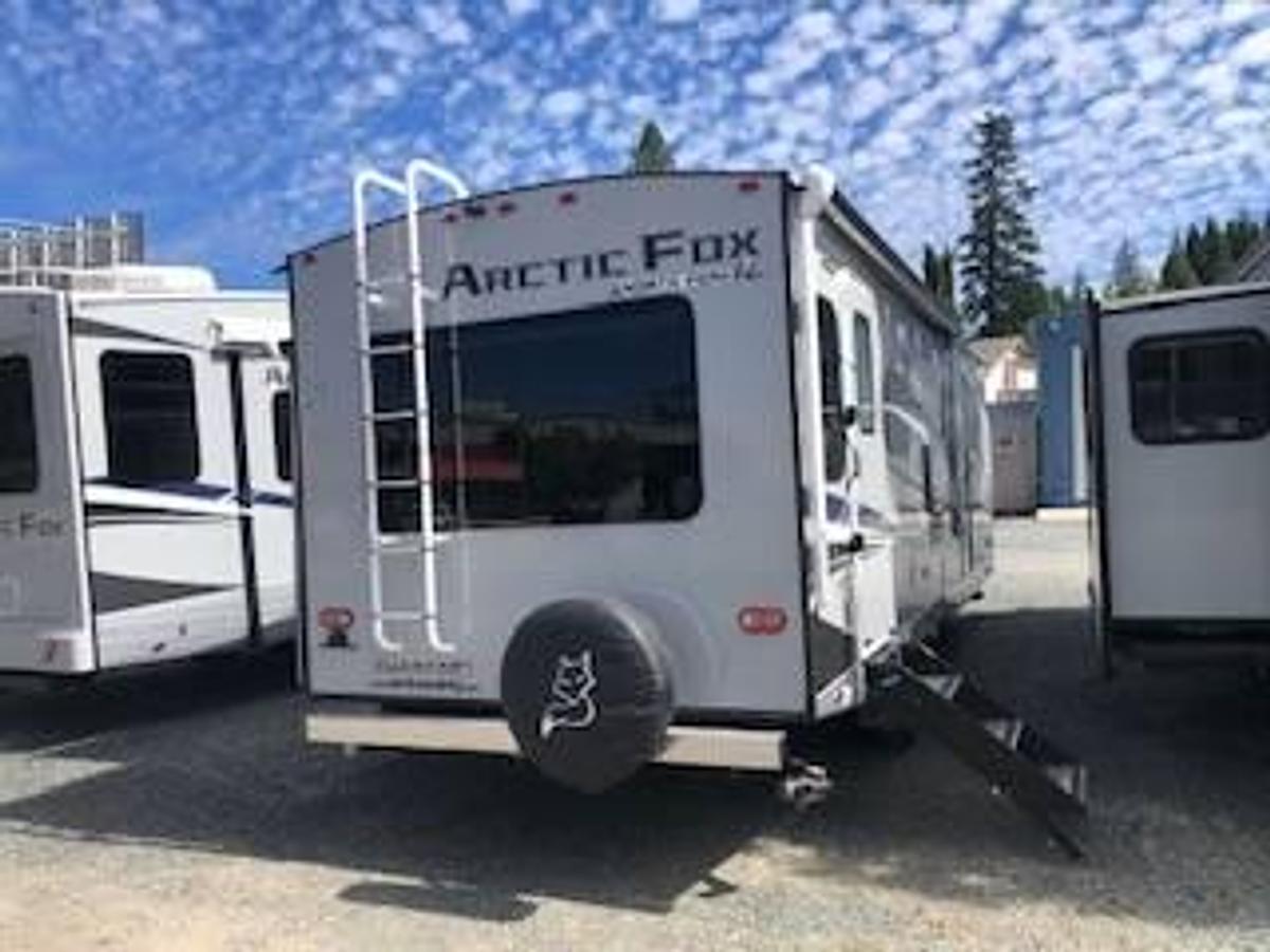 Used 2023 Northwood Arctic Fox North Fork 25Y