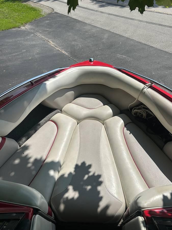 Used 2008 Malibu Wakesetter Ski Boat