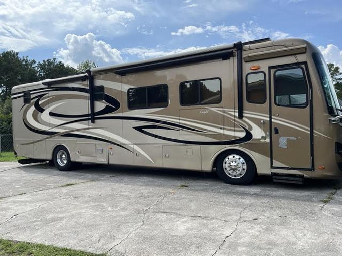 Used 2012 MONACO KNIGHT 40DT