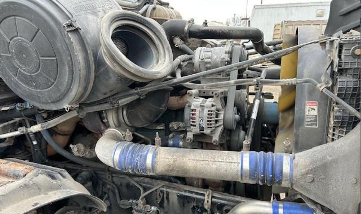 Used 2017 Freightliner Columbia 120