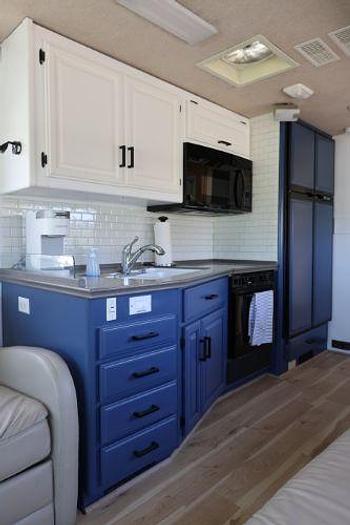 Used 2002 Fleetwood Discovery 37U