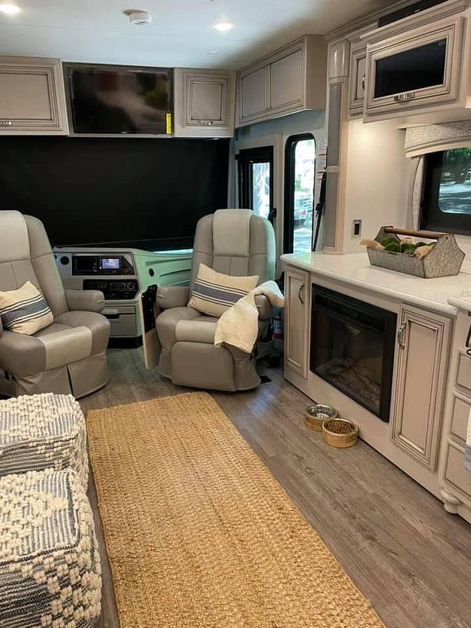 Used 2021 Newmar Kountry Star 3709 Class A Motorhome