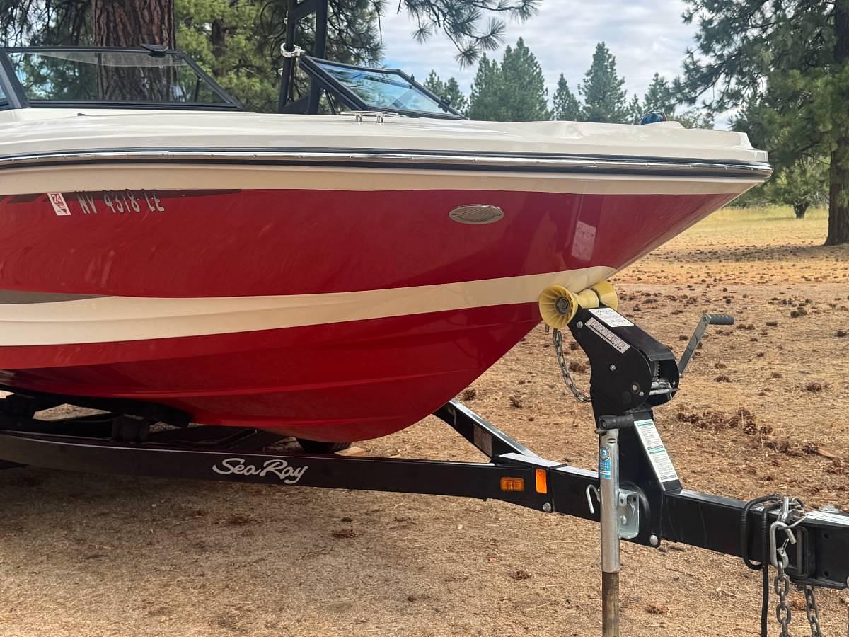 Used 2016 Sea Ray SPX 19