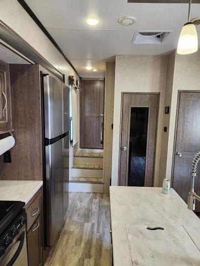 Used 2017 KZ Durango Gold G384RLT