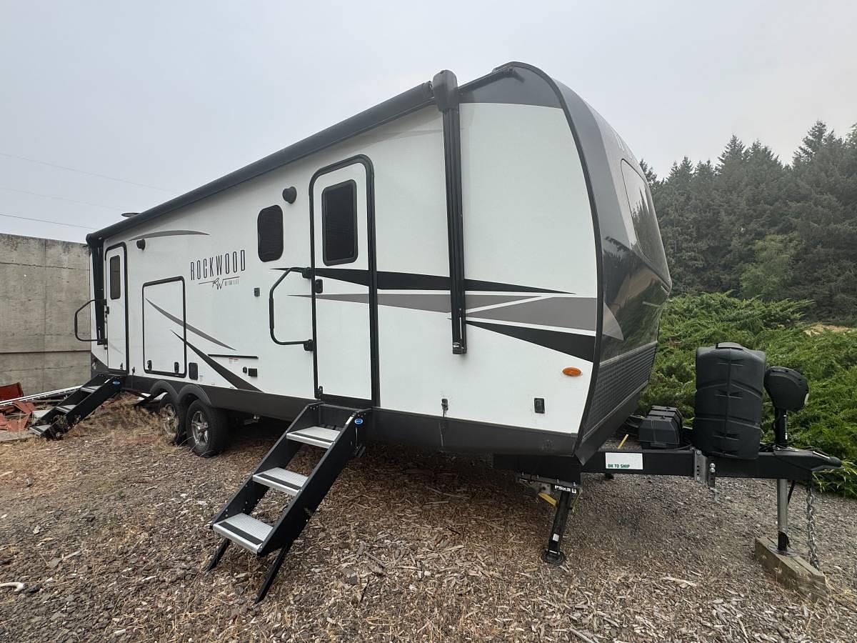 Used 2023 Rockwood Ultra Lite Travel Trailer