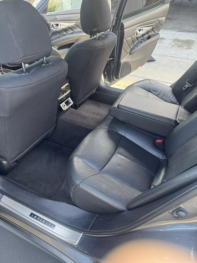 Used 2016 Infiniti Q70