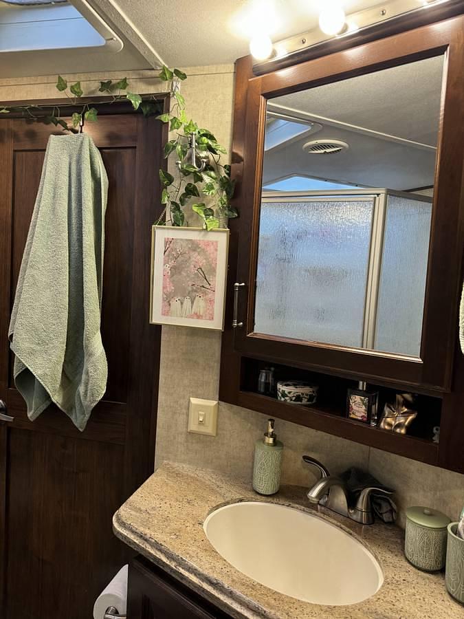 Used 2014 Keystone Alpine 3590RS Fifth Wheel