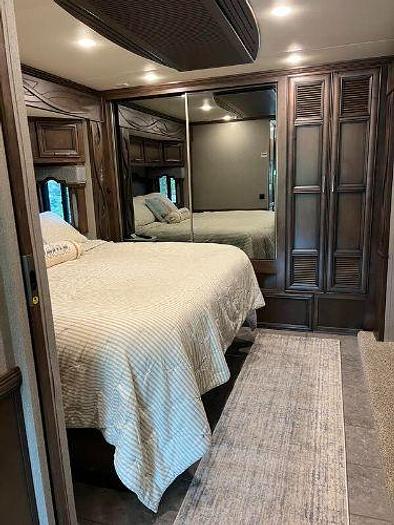 Used 2019 Newmar Ventana 3426
