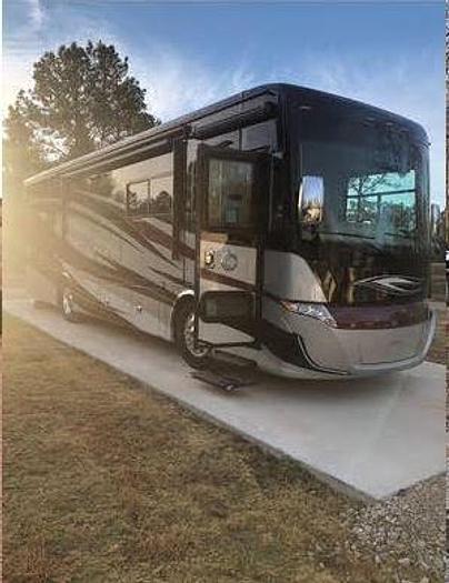 Used 2018 Tiffin Motorhomes Allegro Red 33AA