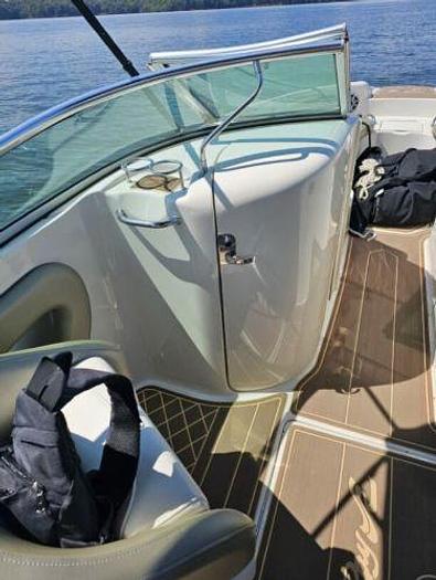 Used 2020 Sea Ray 240 Sundeck