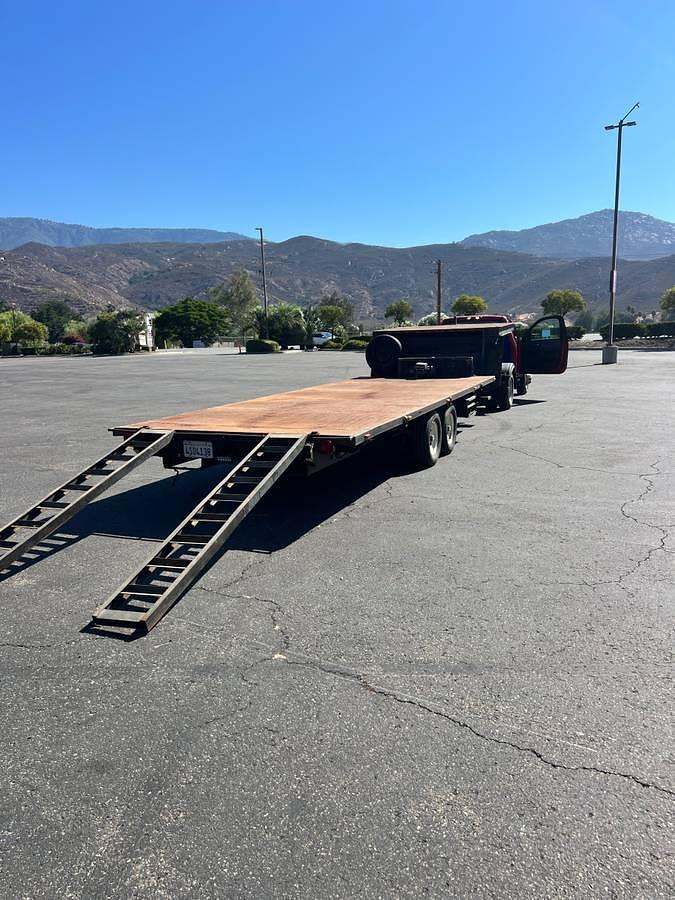 Used 2015 Chevrolet Silverado 3500 with Fifth Wheel Attachment