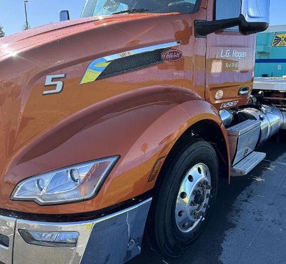Used 2023 Peterbilt 579