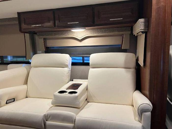 Used 2017 Forest River Georgetown 36B5