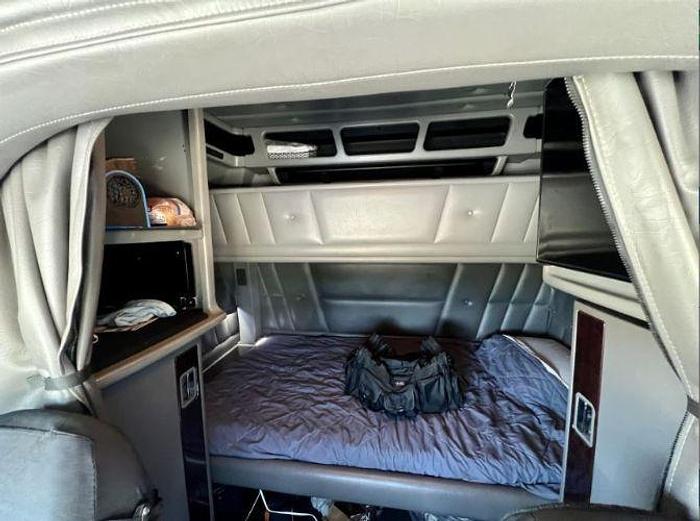 Used 2020 Peterbilt 389