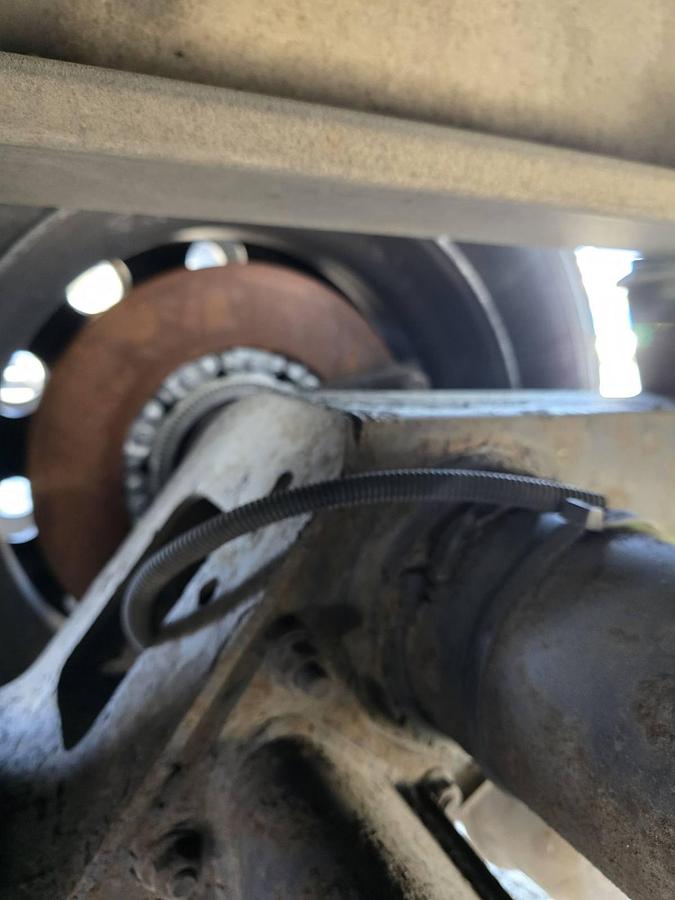 Used 2016 Flatbed 413