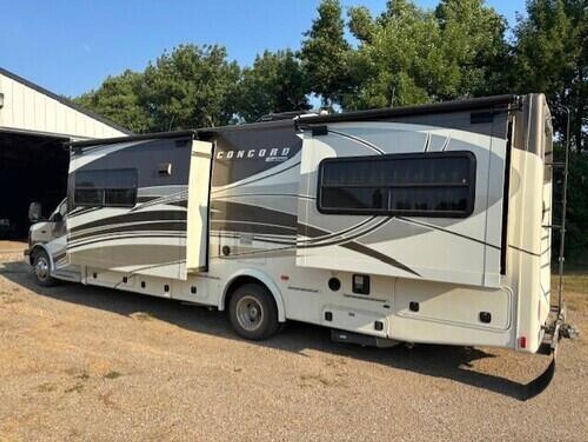 Used 2015 Coachmen Concord 300TS Class C Motorhome