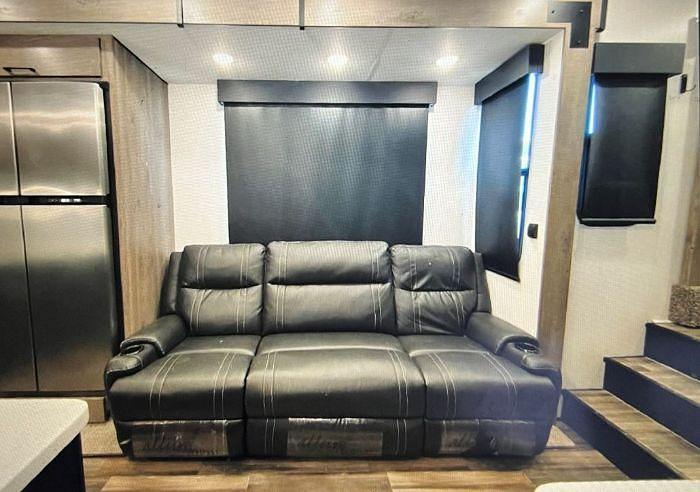 Used 2021 Heartland Road Warrior RW 414