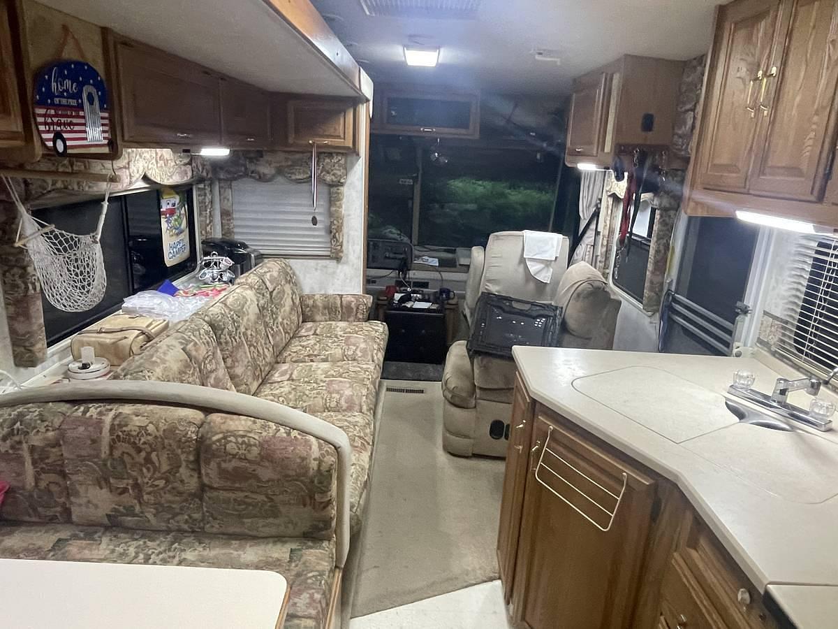 Used 1999 Itasca Suncruiser Diesel Pusher Class A Motorhome