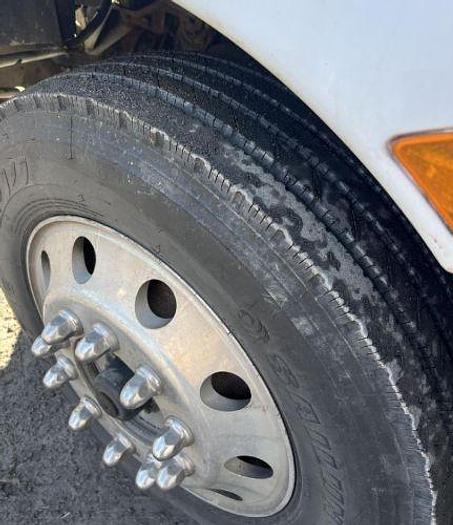 Used 2017 KENWORTH T370