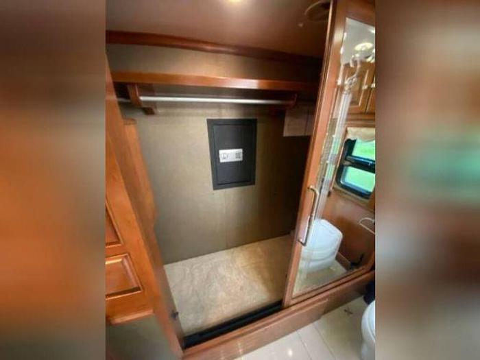 Used 2013 Tiffin Allegro Bus 43QGP