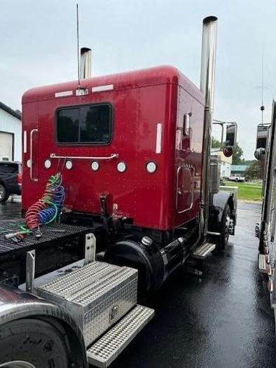 Used 2009 Peterbilt 388