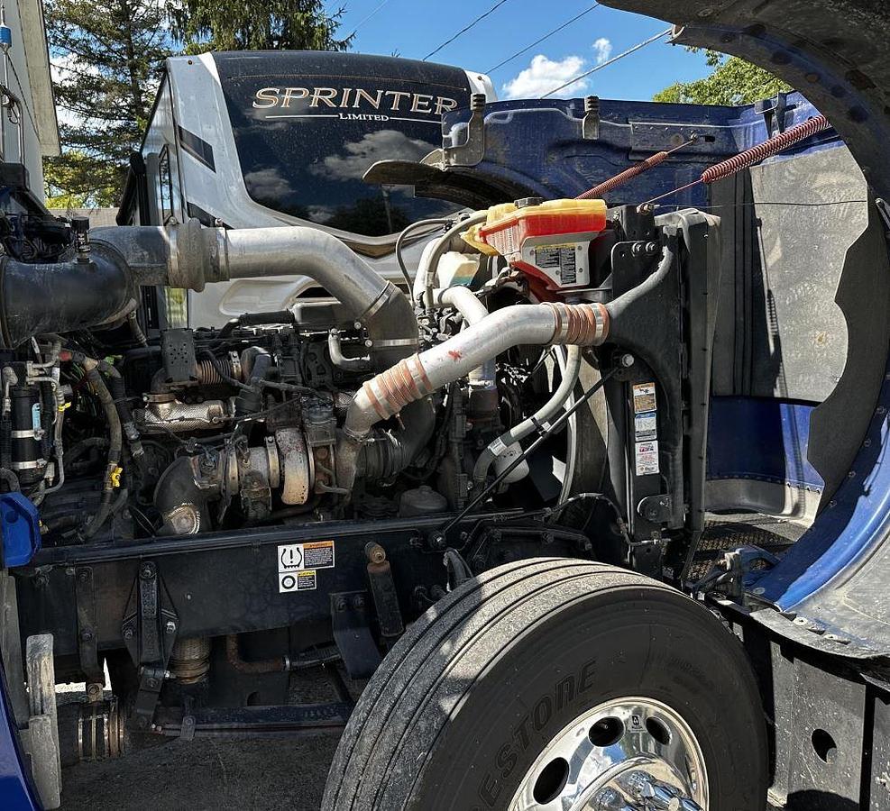 Used 2023 PETERBILT 389 Conventional Sleeper Semi